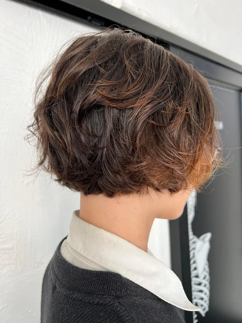 Textured short crop by Lourens at Scar Hair