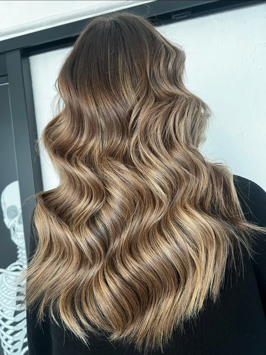 Rose-gold waves