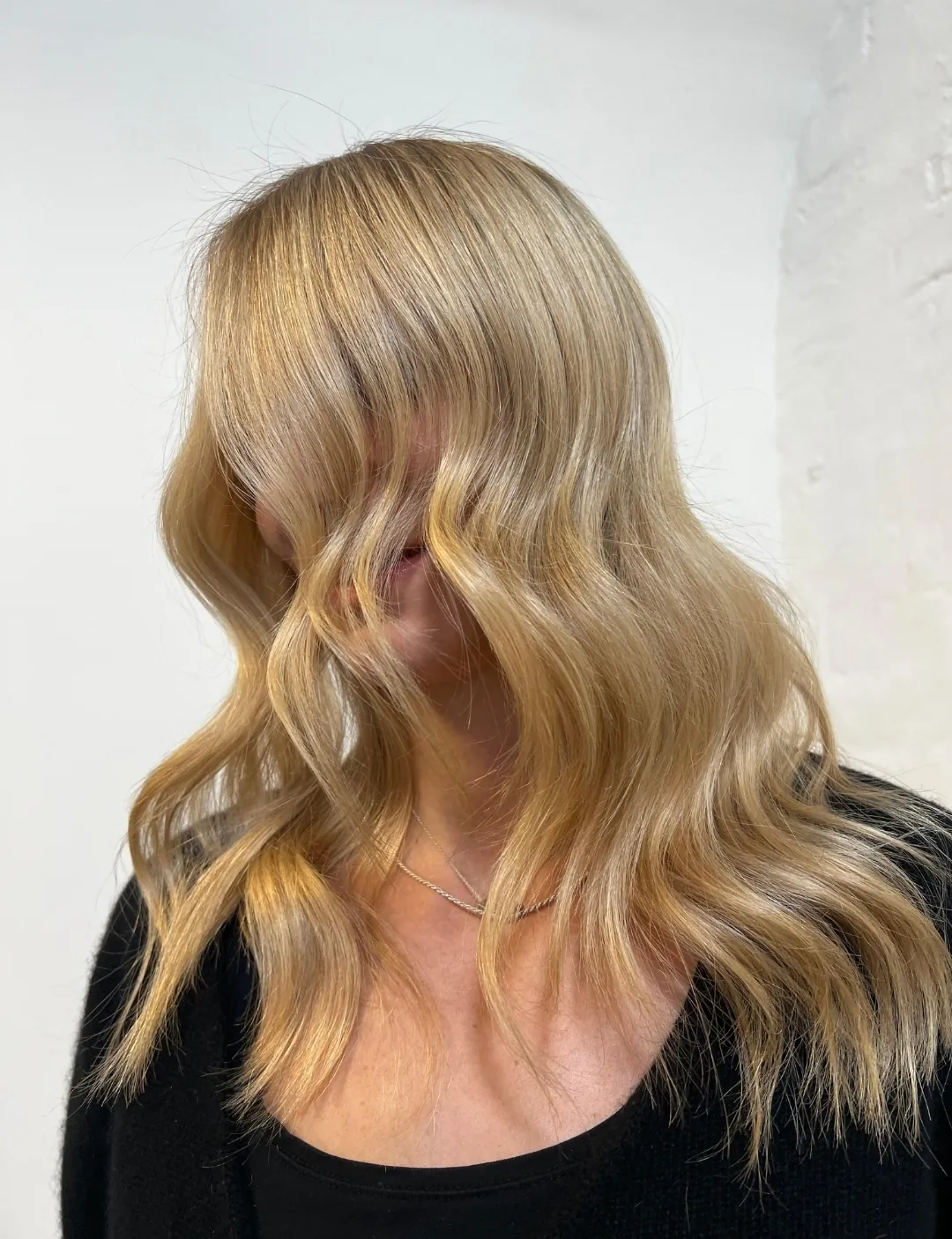 Textured crop with taper